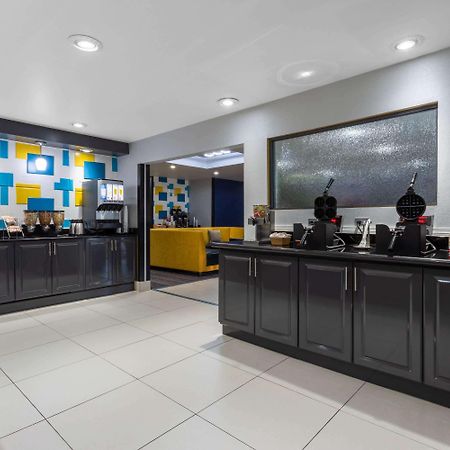 Отель La Quinta By Wyndham Columbus West - Hilliard Экстерьер фото