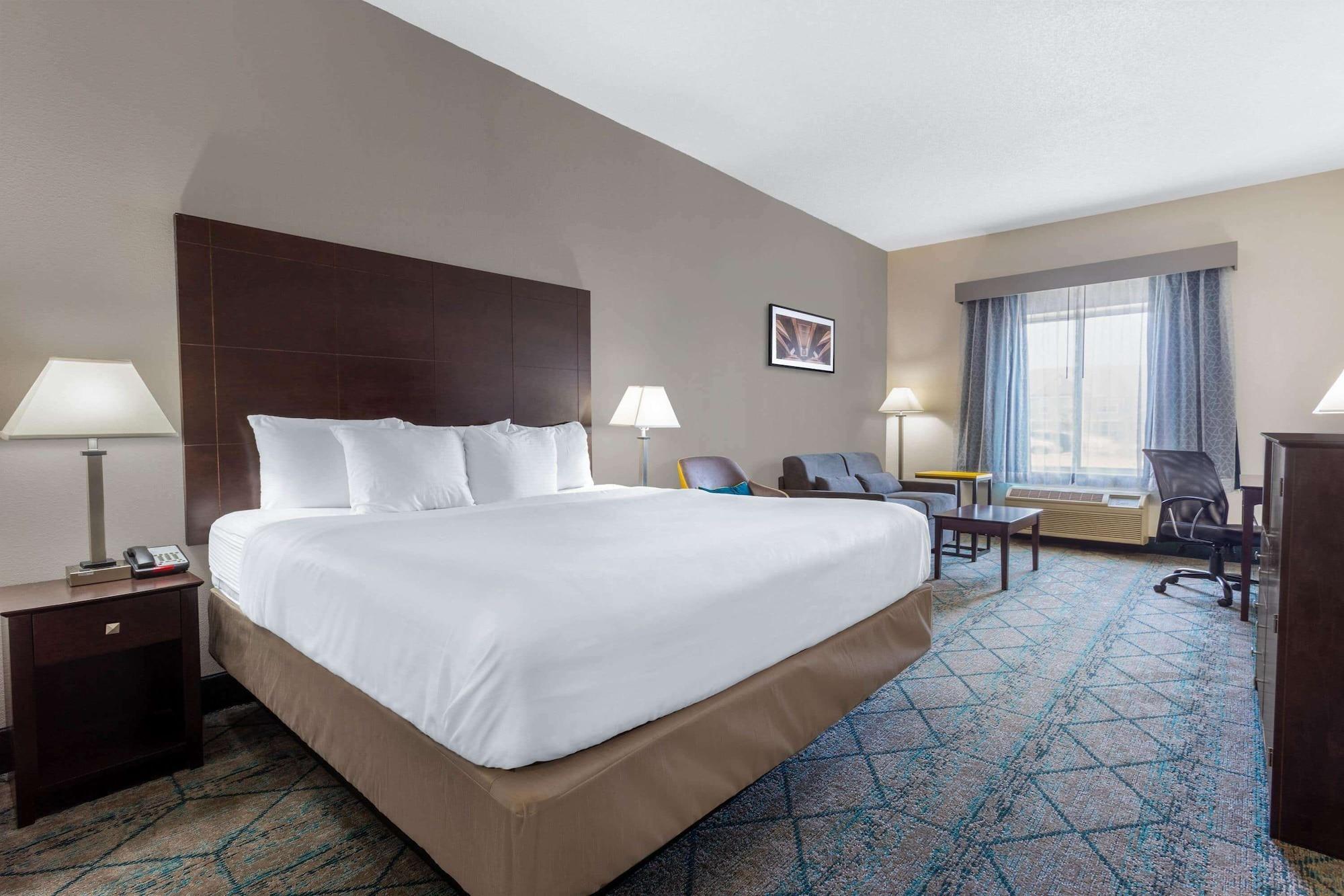 Отель La Quinta By Wyndham Columbus West - Hilliard Экстерьер фото