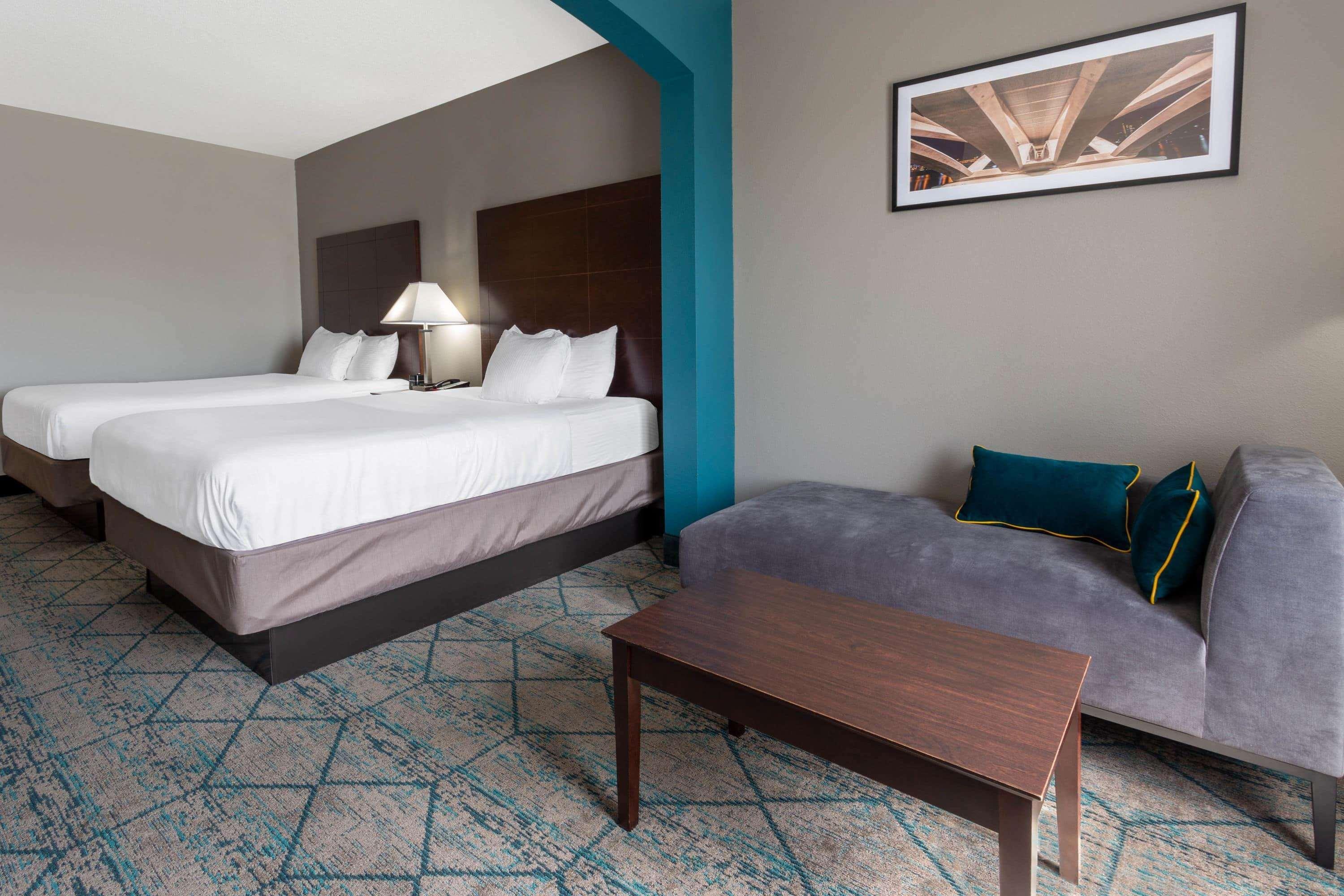 Отель La Quinta By Wyndham Columbus West - Hilliard Экстерьер фото